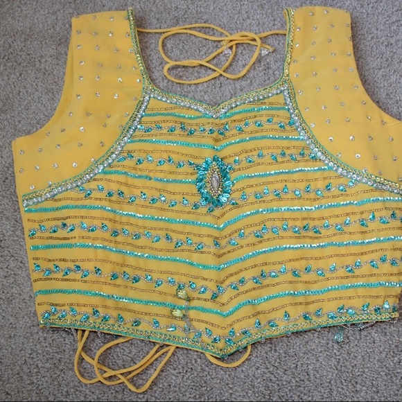 Choli suit - Picture 2 of 8